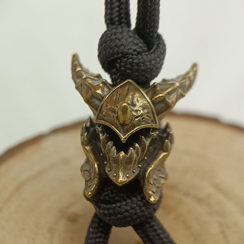 Paracord Survival Bracelet - デスヘルメット真鍮ナイフビーズ EDC 屋外 DIY パラコードアクセサリー織ストラップペンダントジュエリーパンクサバイバルブレスレットチャーム